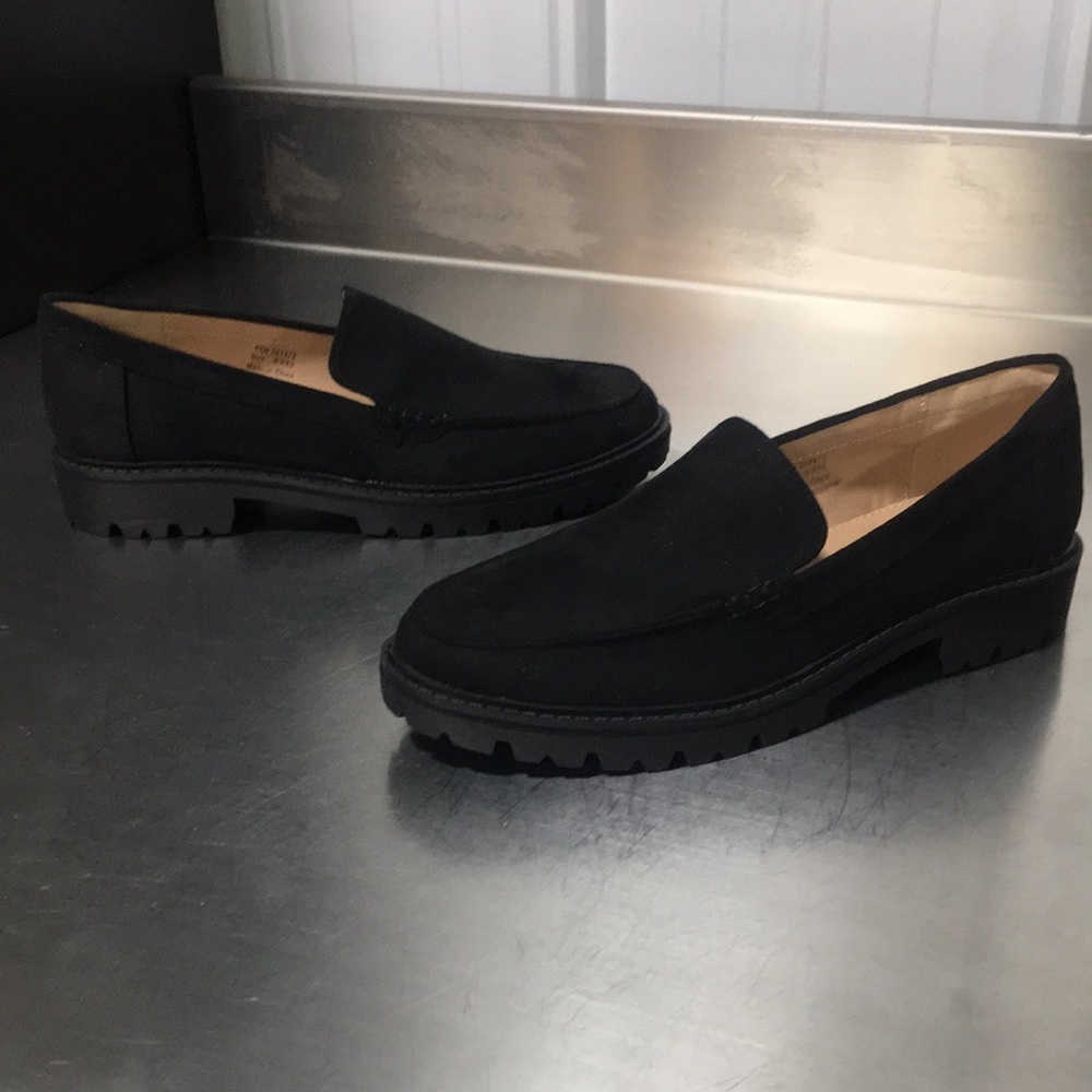Journee Collection Black Suede Lug Sole Loafers